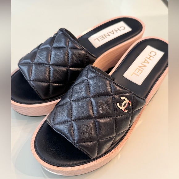 NEW Black Chanel Mules size 39 with box, never worn - Picture 2 of 13